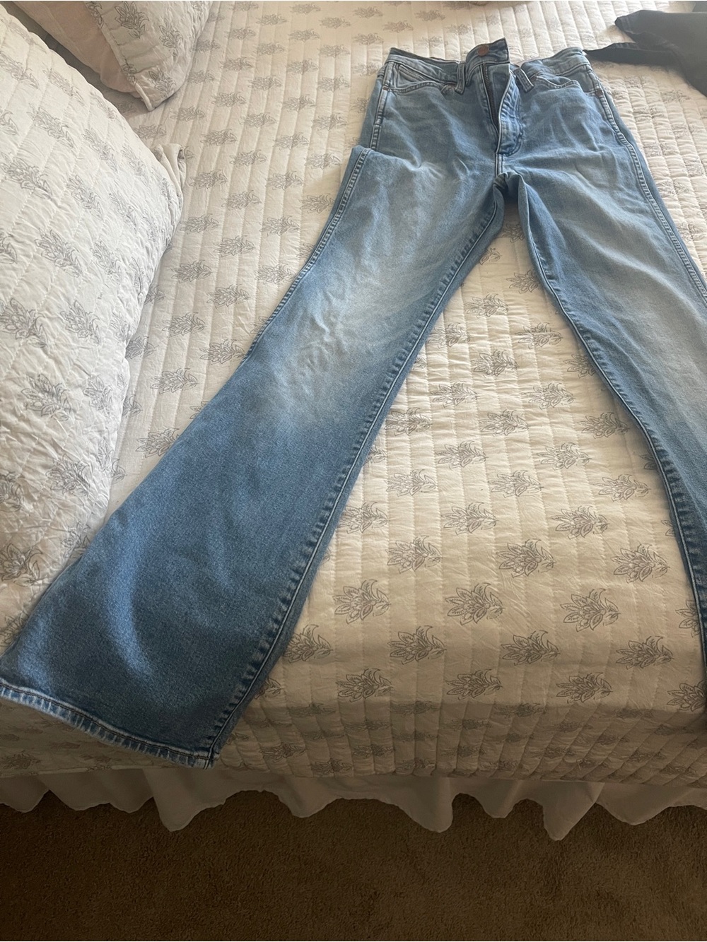 Wrangler Light Blue Bootcut Women's Jeans